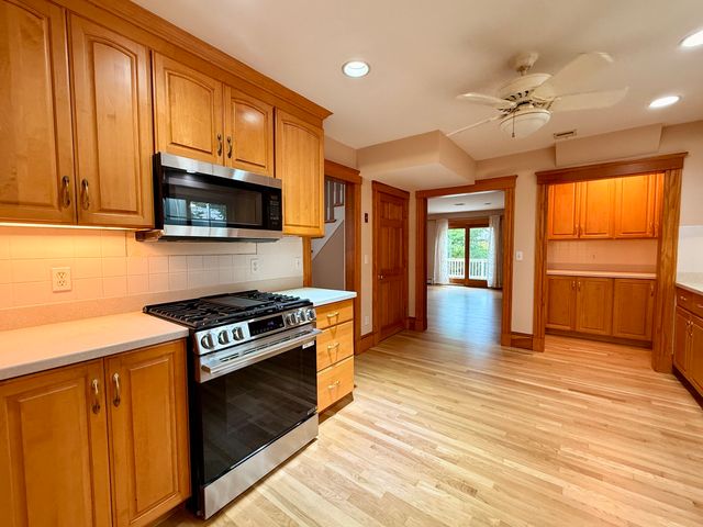 154 Pine Street, Quincy, MA 02170