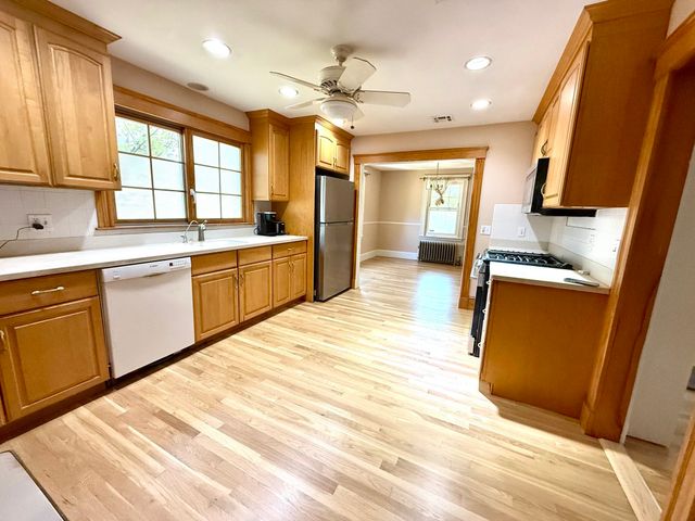 154 Pine Street, Quincy, MA 02170