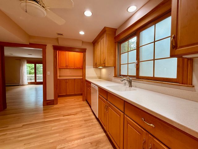 154 Pine Street, Quincy, MA 02170