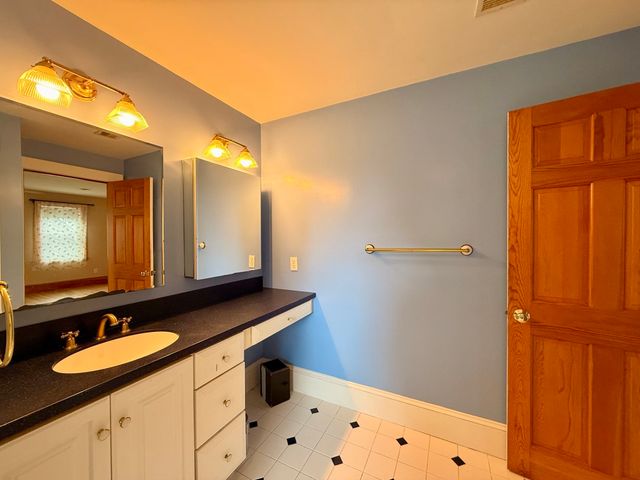 154 Pine Street, Quincy, MA 02170