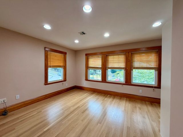 154 Pine Street, Quincy, MA 02170
