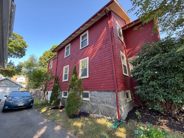154 Pine Street, Quincy, MA 02170