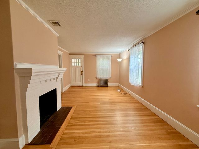 154 Pine Street, Quincy, MA 02170