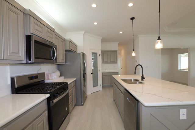 406 Los Encinos Avenue, San Jose, CA 95134