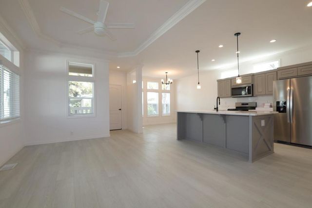 406 Los Encinos Avenue, San Jose, CA 95134