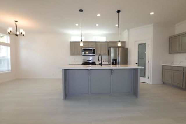 406 Los Encinos Avenue, San Jose, CA 95134