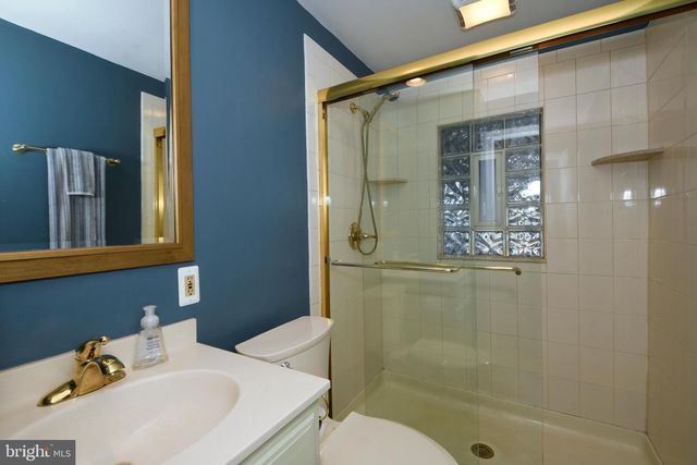 660 OSBORNE AVE, Morrisville, PA 19067