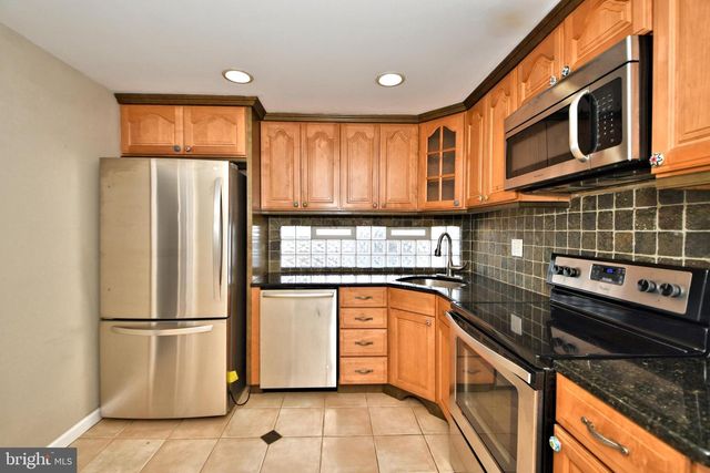 660 OSBORNE AVE, Morrisville, PA 19067