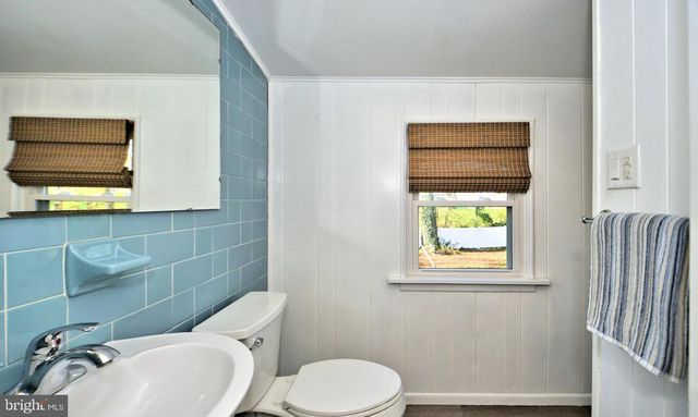 660 OSBORNE AVE, Morrisville, PA 19067