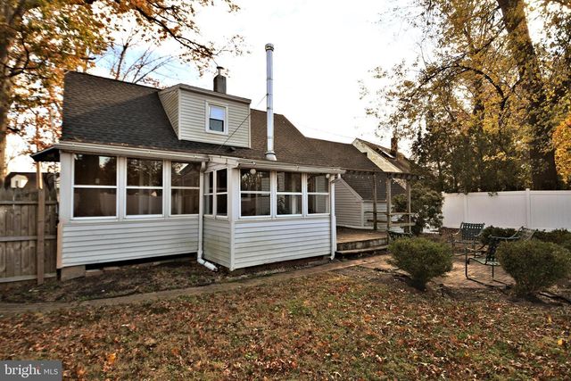 660 OSBORNE AVE, Morrisville, PA 19067