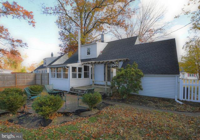 660 OSBORNE AVE, Morrisville, PA 19067