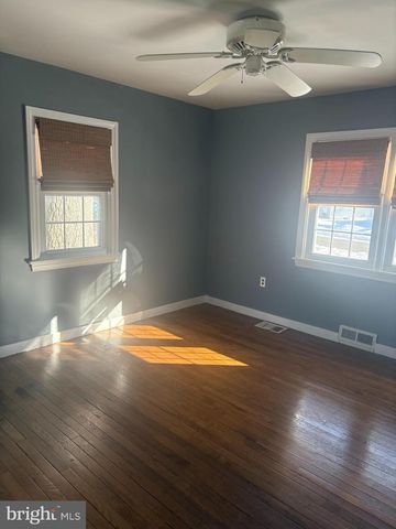 660 OSBORNE AVE, Morrisville, PA 19067