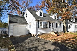 660 OSBORNE AVE, Morrisville, PA 19067