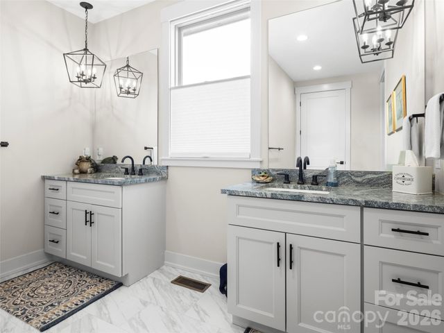 363 Samuel Drive, Mills River, NC 28759