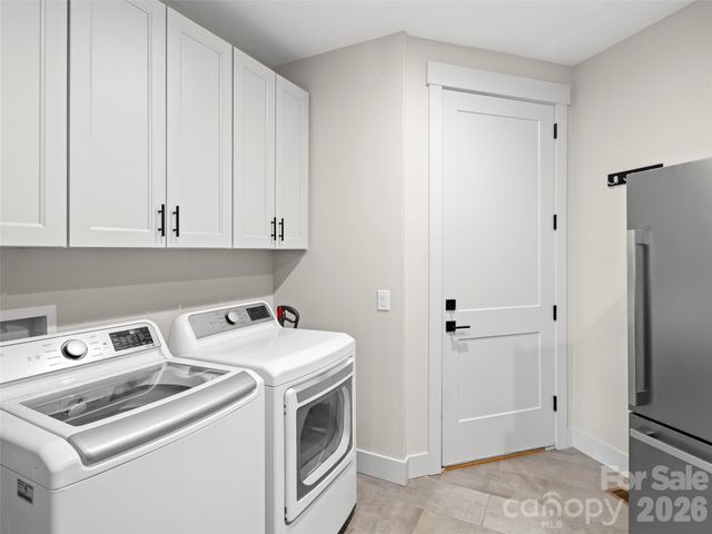 363 Samuel Drive, Mills River, NC 28759