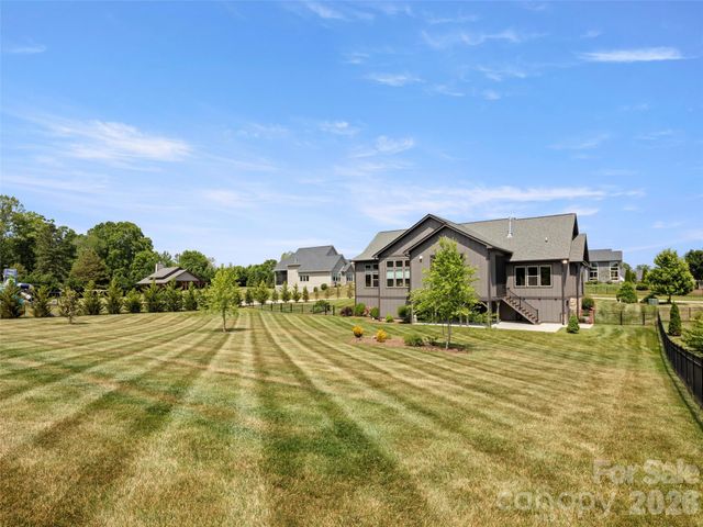363 Samuel Drive, Mills River, NC 28759