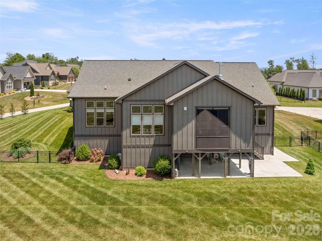 363 Samuel Drive, Mills River, NC 28759