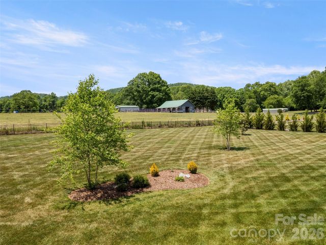 363 Samuel Drive, Mills River, NC 28759