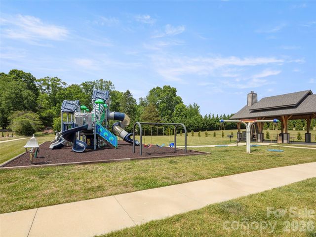 363 Samuel Drive, Mills River, NC 28759