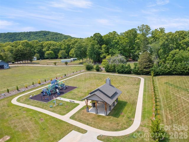 363 Samuel Drive, Mills River, NC 28759