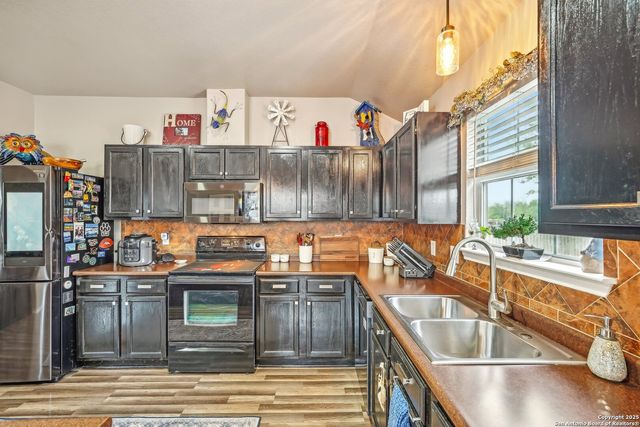 2639 White Wing, New Braunfels, TX 78130