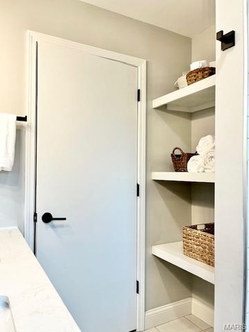 5201 Kingwood Drive, St Louis, MO 63123