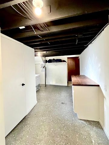 5201 Kingwood Drive, St Louis, MO 63123