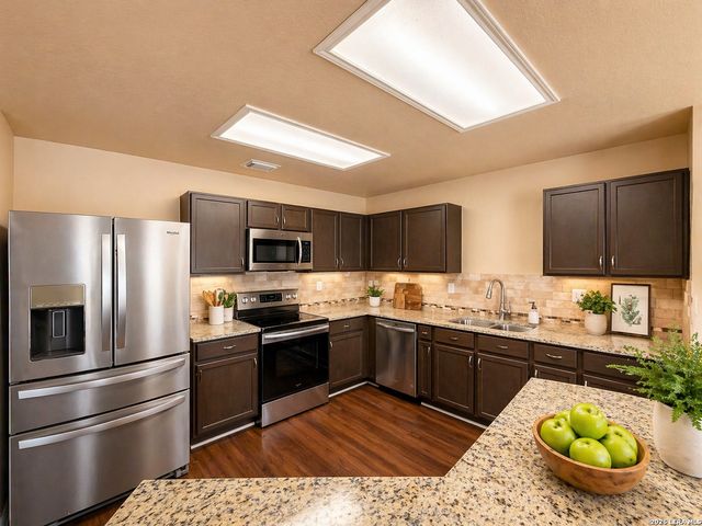 406 BLUEGRASS CRK, San Antonio, TX 78253