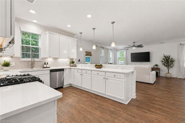 517 Middleton WAY, Chesapeake, VA 23322