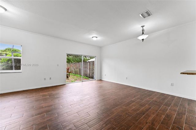 5043 SW 140th Ter, Miramar, FL 33027