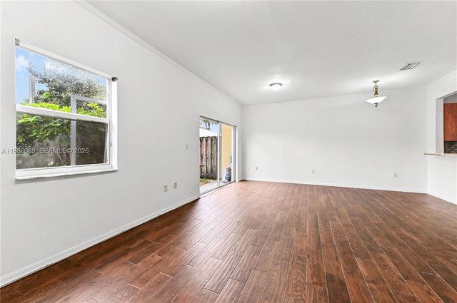 5043 SW 140th Ter, Miramar, FL 33027