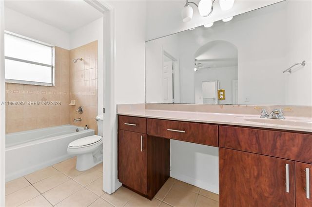 5043 SW 140th Ter, Miramar, FL 33027