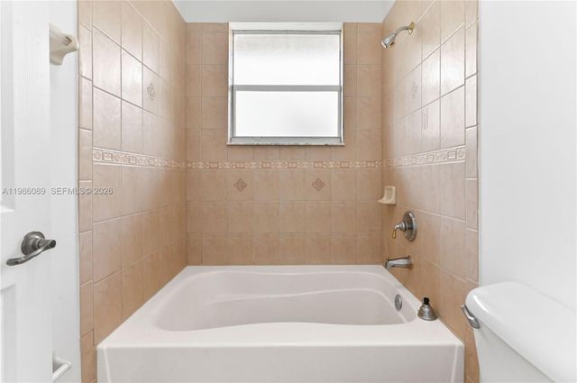 5043 SW 140th Ter, Miramar, FL 33027