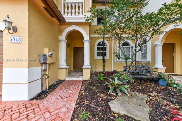 5043 SW 140th Ter, Miramar, FL 33027