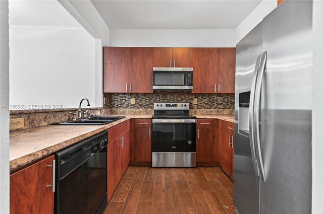 5043 SW 140th Ter, Miramar, FL 33027