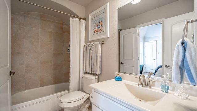 7033 Benjamin Way, Colleyville, TX 76034