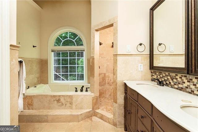 2864 Sandpiper Circle SW, Atlanta, GA 30311