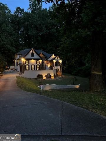 2864 Sandpiper Circle SW, Atlanta, GA 30311