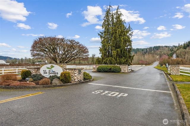 20518 190th Avenue E, Orting, WA 98360