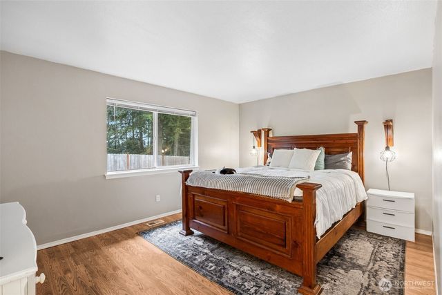 20518 190th Avenue E, Orting, WA 98360