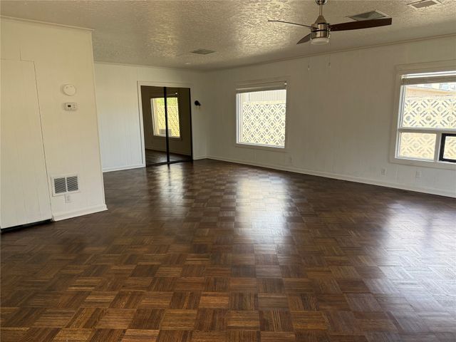 1117 S Braden Avenue, Tulsa, OK 74112