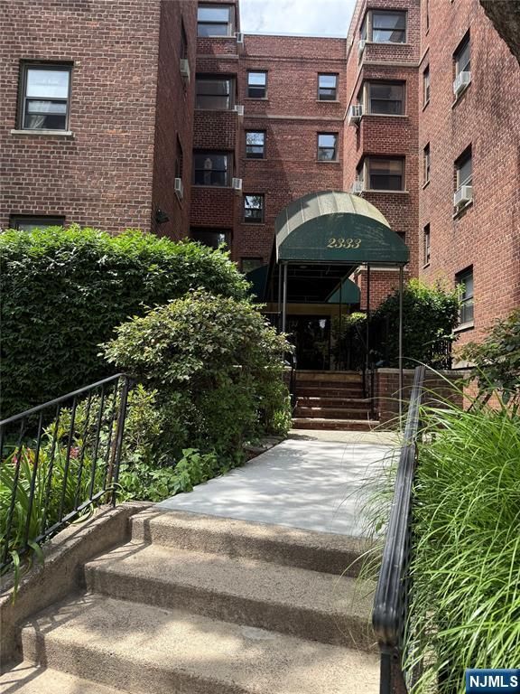2333 Hudson Terrace E2, Fort Lee, NJ 07024