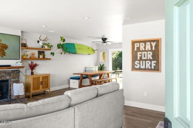 1233 Winford Avenue, Ventura, CA 93004