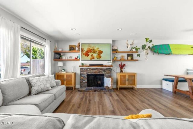 1233 Winford Avenue, Ventura, CA 93004