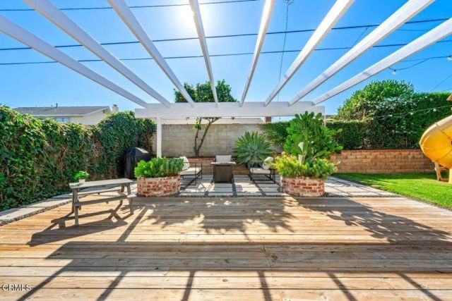 1233 Winford Avenue, Ventura, CA 93004