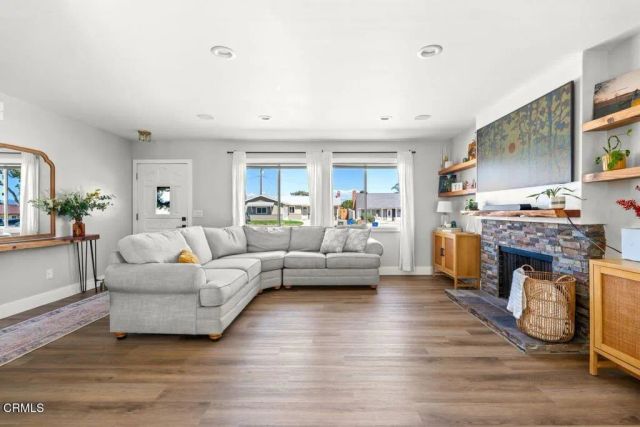 1233 Winford Avenue, Ventura, CA 93004