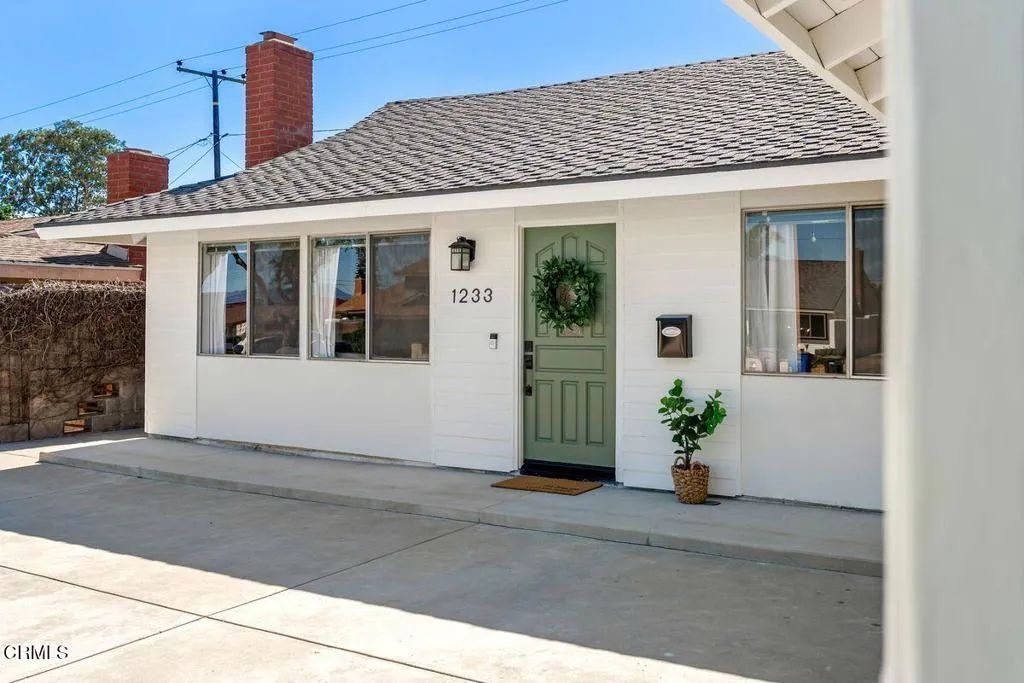 1233 Winford Avenue, Ventura, CA 93004