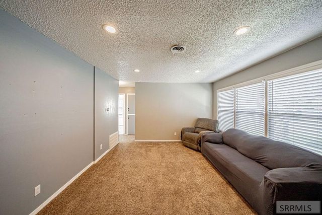 1040 Everett Avenue, Pocatello, ID 83201