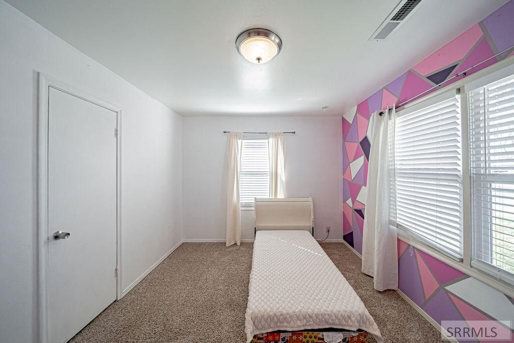 Image 26 of property listing at 1040 Everett Avenue, Pocatello, ID 83201