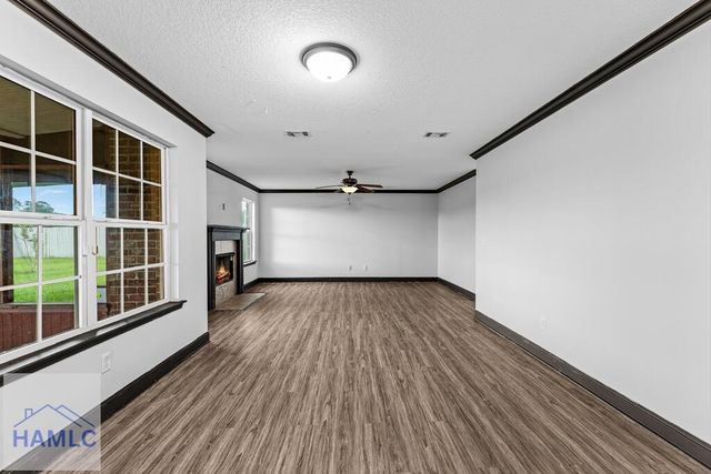 32 Whitaker Way, Midway, GA 31320